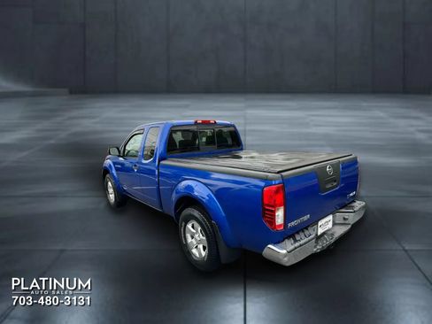 Used 2012 Nissan Frontier SV w/ SV Premium Utility Pkg AWD/4WD image 8