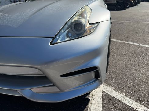 Used 2015 Nissan 370Z 2dr Cpe Manual Sport image 6