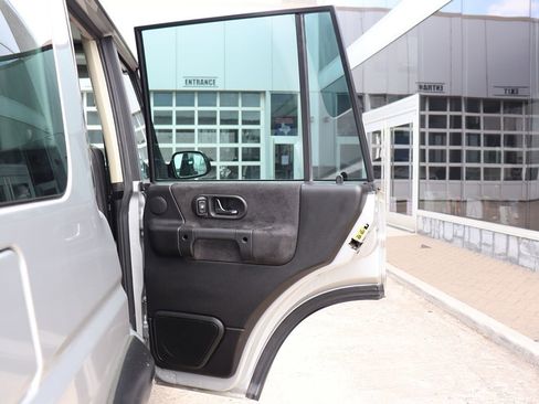 Used 2004 Land Rover Discovery SE image 60