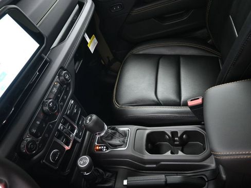 New 2026 Jeep Wrangler Unlimited Sahara AWD/4WD image 19
