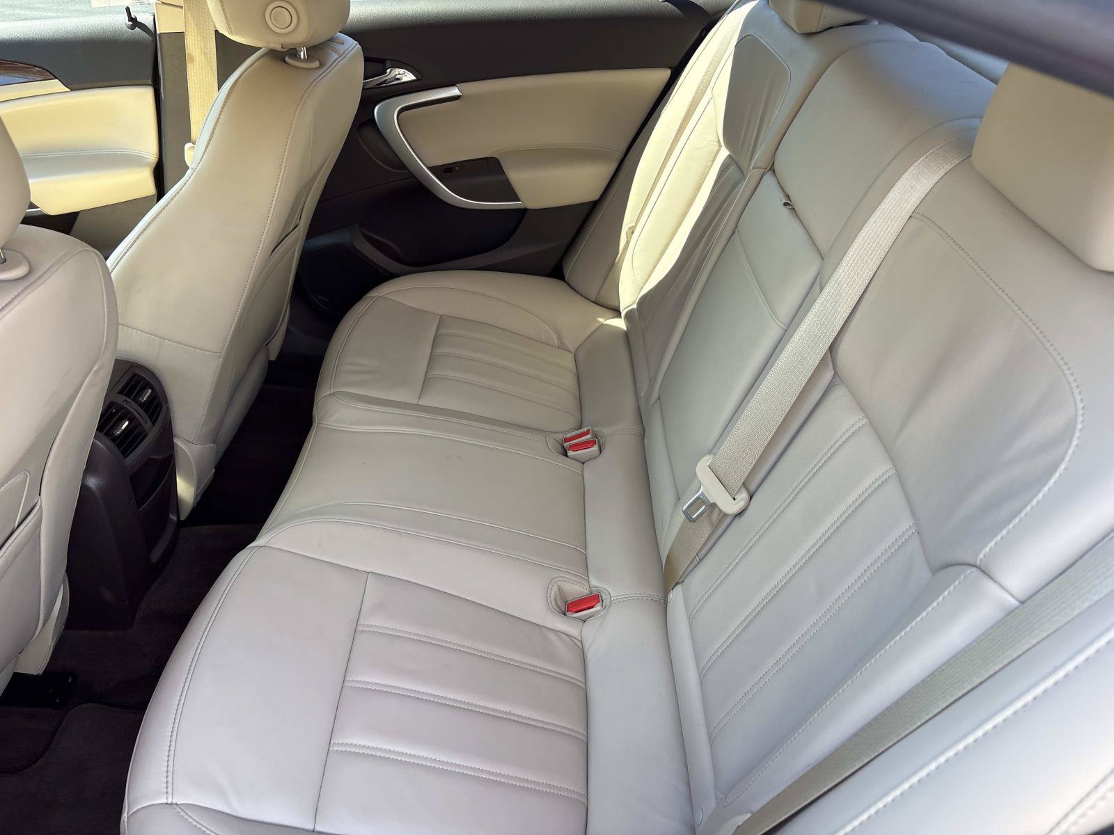Used 2016 Buick Regal FWD image 34