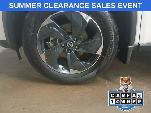 Used 2023 Nissan Rogue SV AWD/4WD image 5