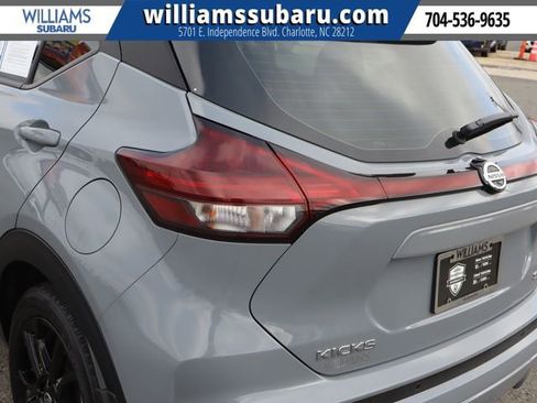 Used 2021 Nissan Kicks SR image 13