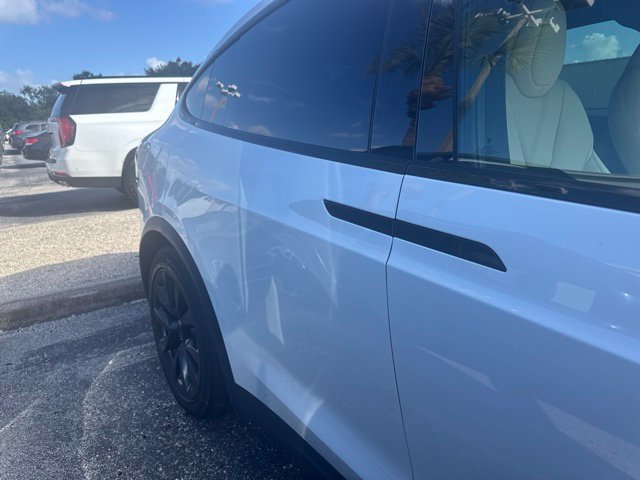 Used 2023 Tesla Model X AWD/4WD image 8