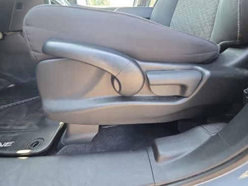Used 2025 Honda Ridgeline Sport image 28