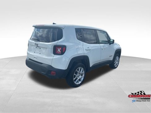 Used 2023 Jeep Renegade Latitude AWD/4WD image 6