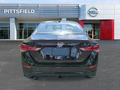 New 2025 Nissan Sentra SR w/ Midnight Edition