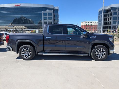 Used 2022 GMC Sierra 1500 SLT w/ X31 Off-Road Package image 7