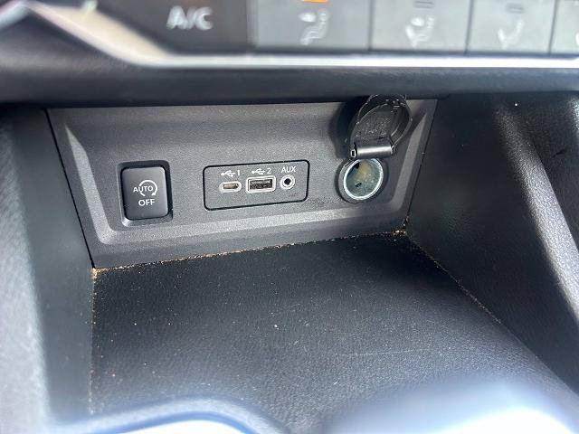 Used 2024 Nissan Sentra SV FWD image 24