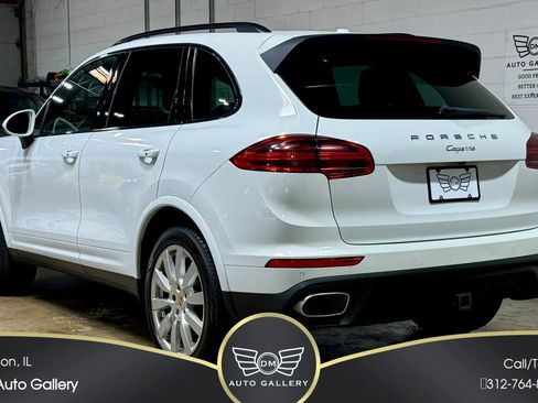 Used 2017 Porsche Cayenne Platinum Edition AWD/4WD image 8