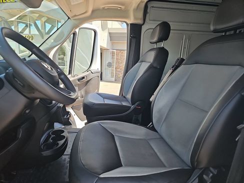 Used 2025 RAM ProMaster 2500 w/ Convenience Group FWD image 14