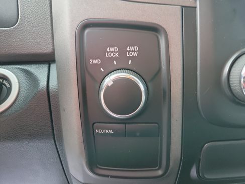 Used 2013 RAM 1500 Express AWD/4WD image 10