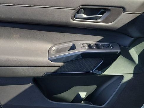 New 2026 Nissan Pathfinder SV w/ Cargo Package FWD image 5