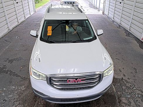 Used 2017 GMC Acadia SLE FWD image 2