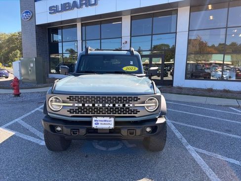 Used 2023 Ford Bronco Badlands w/ Sasquatch Package image 12