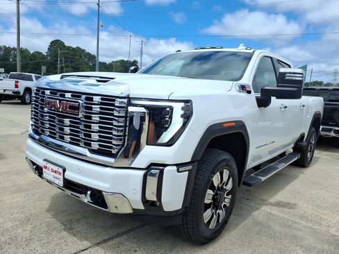 Used 2024 GMC Sierra 2500 Denali w/ Denali Reserve Package AWD/4WD image 3