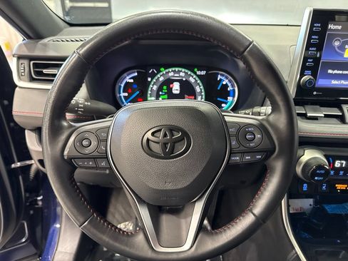 Used 2022 Toyota RAV4 XSE w/ Weather Package AWD/4WD image 13