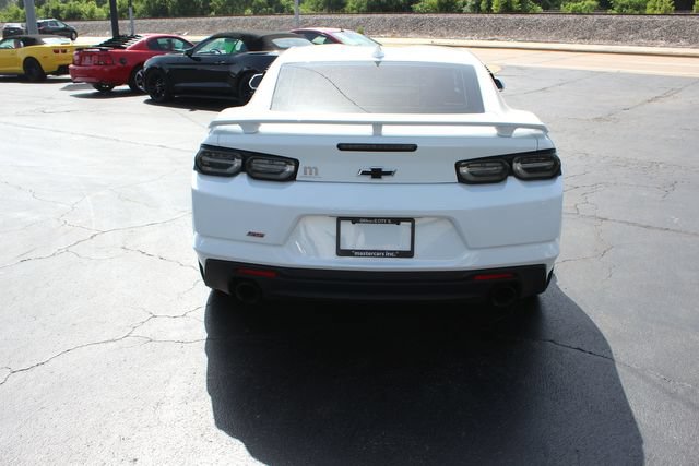 Used 2021 Chevrolet Camaro SS RWD image 12