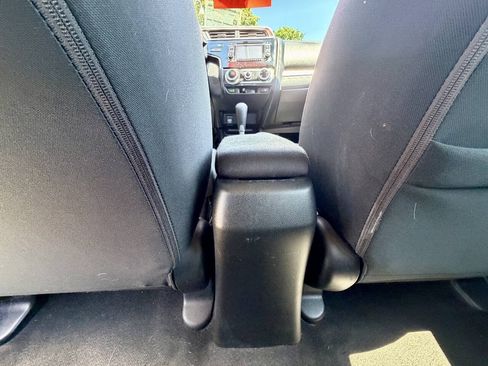 Used 2017 Honda Fit LX image 23