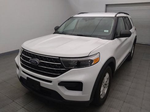 Used 2020 Ford Explorer XLT w/ Comfort Package RWD image 15