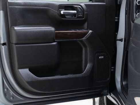 Used 2019 GMC Sierra 1500 SLT w/ SLT Premium Plus Package RWD image 23