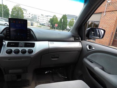 Used 2010 Honda Odyssey LX image 30