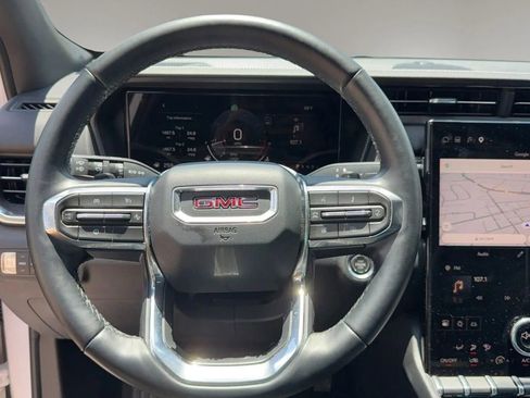 Used 2025 GMC Terrain Elevation AWD/4WD image 10