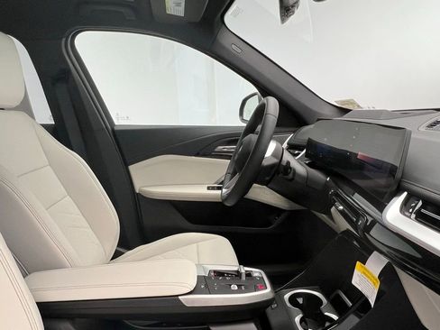 New 2026 BMW X1 xDrive28i image 6