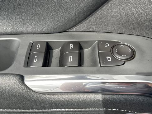 Used 2026 Chevrolet Traverse LT image 21