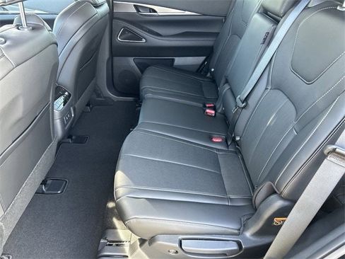 New 2026 INFINITI QX60 Luxe image 19