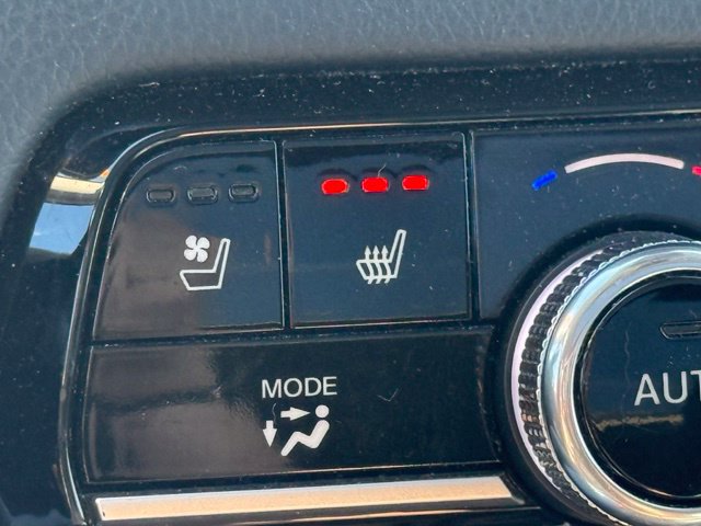 Used 2023 Honda Pilot Elite image 32