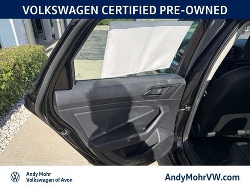 Used 2024 Volkswagen Jetta SE FWD image 21