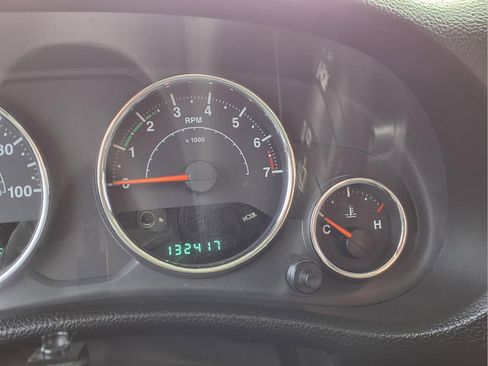 Used 2013 Jeep Wrangler Sport image 16