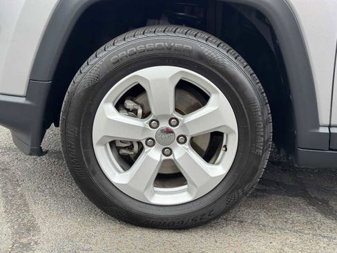 Used 2018 Jeep Compass Latitude w/ Popular Equipment Group AWD/4WD image 7