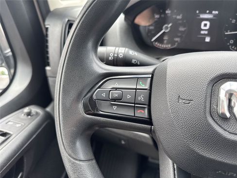 Used 2025 RAM ProMaster 2500 w/ Convenience Group FWD image 17