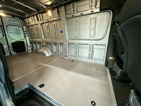 New 2025 Mercedes-Benz Sprinter 2500 image 25