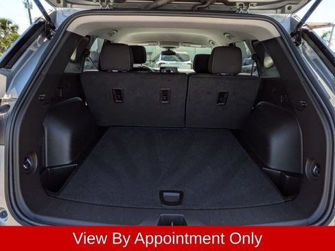 Used 2025 Chevrolet Blazer LT FWD image 27