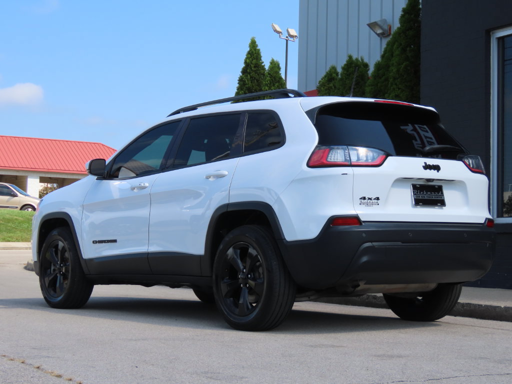 Used 2019 Jeep Cherokee Latitude Plus AWD/4WD image 10