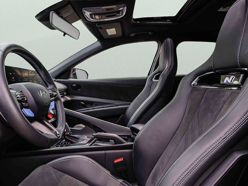 Used 2025 Hyundai Elantra N FWD image 9