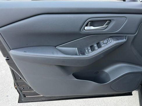 New 2026 Nissan Rogue SV FWD image 16