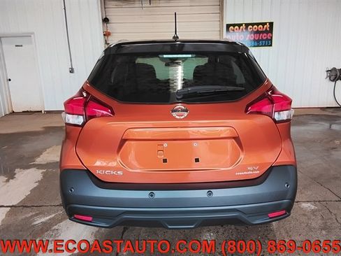Used 2020 Nissan Kicks SV image 8