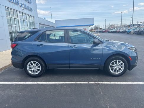 Used 2024 Chevrolet Equinox LS FWD image 3