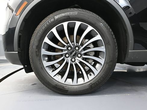 Used 2022 Lincoln Aviator Reserve w/ Elements Package Plus AWD/4WD image 17