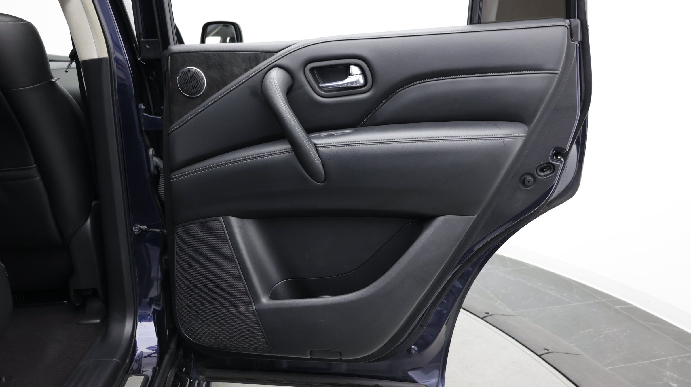Used 2021 INFINITI QX80 Luxe RWD image 40