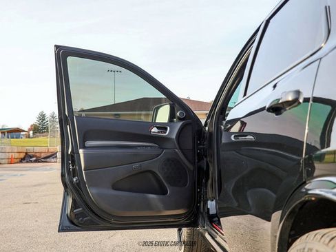 Used 2019 Dodge Durango SRT image 21