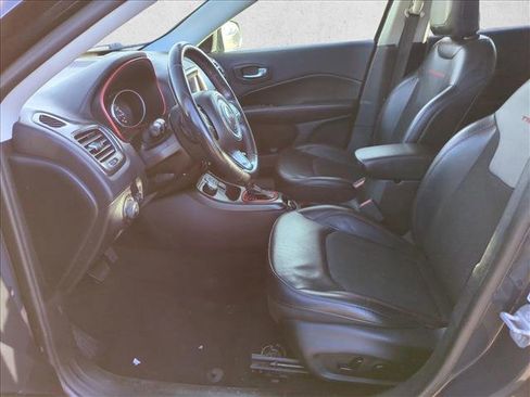 Used 2018 Jeep Compass Trailhawk w/ Safe & Security Group image 16