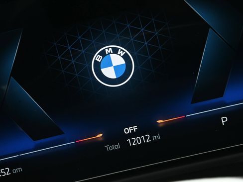 Certified 2025 BMW 330i Sedan w/ Convenience Package RWD image 33