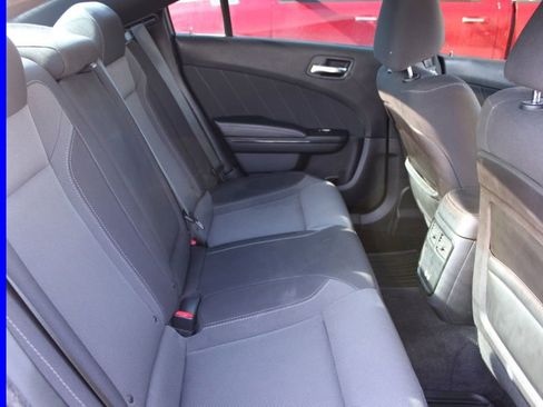 Used 2018 Dodge Charger GT w/ Blacktop Package image 19