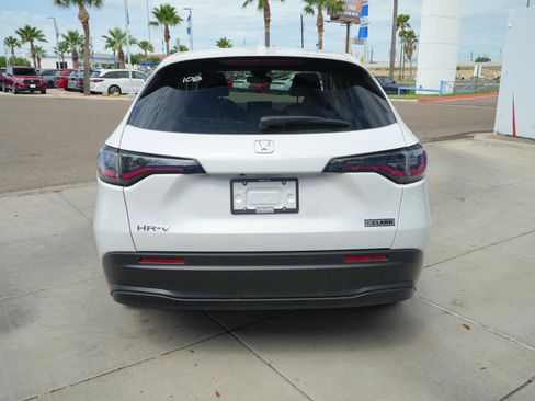 New 2026 Honda HR-V LX image 6