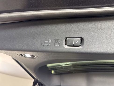 New 2025 Ford Expedition Active image 30